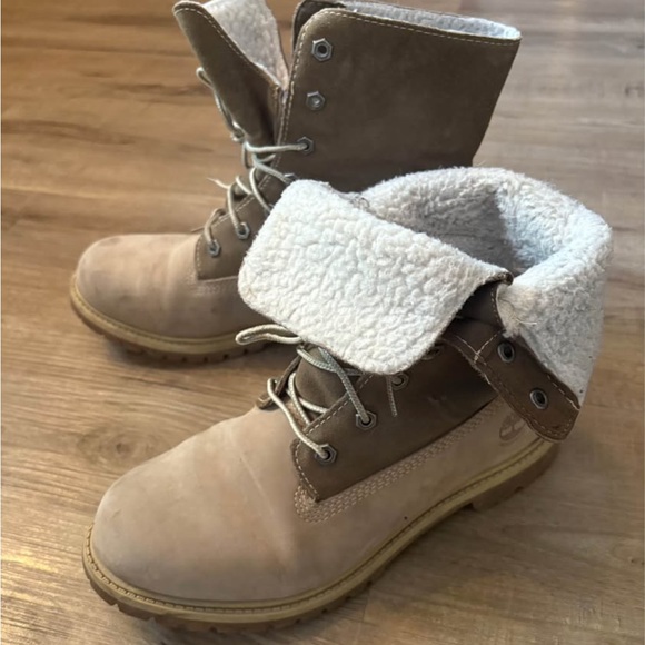 Timberland Brown and Tan Lace-Up Boots - Picture 2 of 4